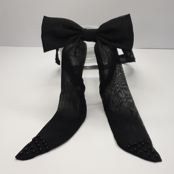 Black button up Bow collar Sheer material beaded - Picture 14 of 14